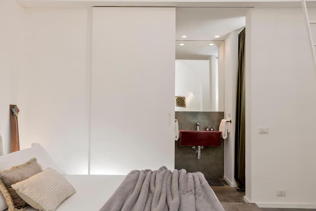 New! Design & Modern Apartment Rom
